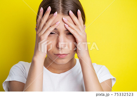 Beautiful Young Woman Feeling Strong Head Pain Beautiful Young Woman Feeling Strong Head Pain 75332523