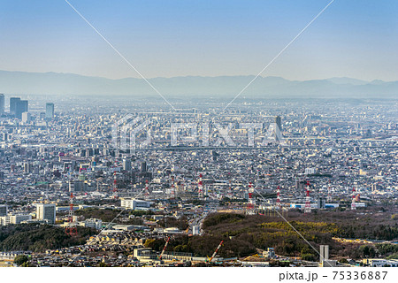 愛知県　春日井市弥勒山からの展望　名古屋市北区方面 75336887