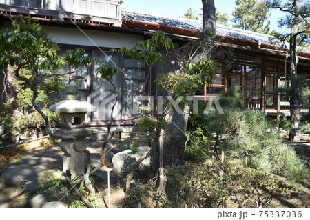 茅ヶ崎市 氷室椿庭園にある旧氷室家住宅主屋 茅ヶ崎市 氷室椿庭園にある旧氷室家住宅主屋 75337036