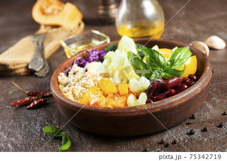 salad 75342719