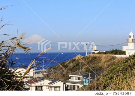 湘南三浦半島の先端の神奈川県三浦市城ヶ島の冬風景 75343097