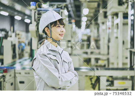 ビジネス　エンジニア　女性 75346532