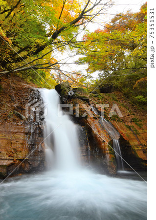 名水の滝 名水の滝 75351531