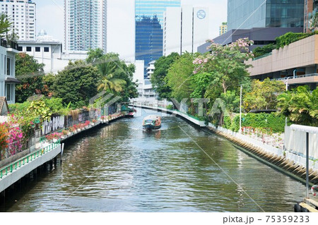 Khlong Saen Saep in Bangkok（タイ、バンコクを流れるセーンセープ運河 75359233