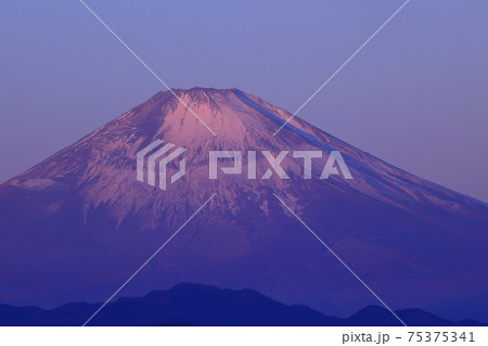 日の出の富士山 日の出の富士山 75375341