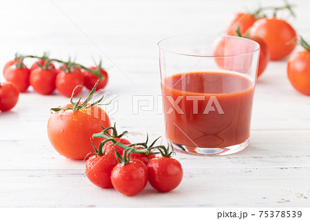 フレッシュなトマトジュースのイメージ写真 フレッシュなトマトジュースのイメージ写真 75378539