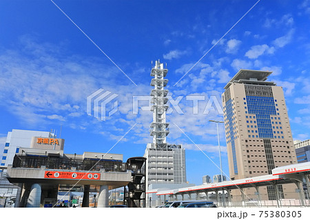 【兵庫県】晴天下の京橋パーキングエリア（阪神高速） 75380305