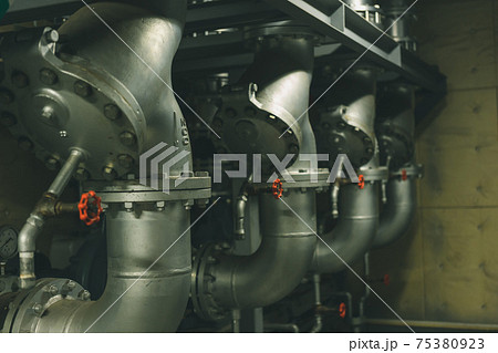 工場ボイラー室 75380923