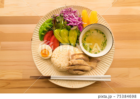 シンガポールチキンライス シンガポールチキンライス 75384698