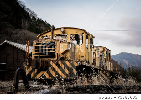 貨物列車 足尾駅 栃木県日光市足尾 貨物列車 足尾駅 栃木県日光市足尾 75385685
