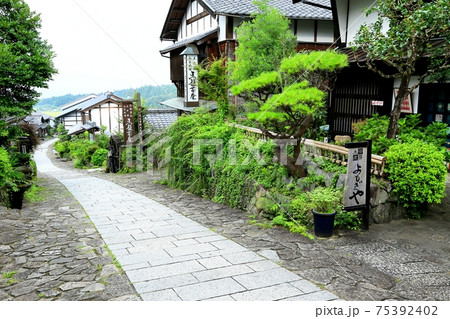 夏の馬籠宿 夏の馬籠宿 75392402