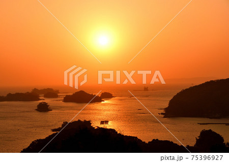 九十九島の夕景 75396927