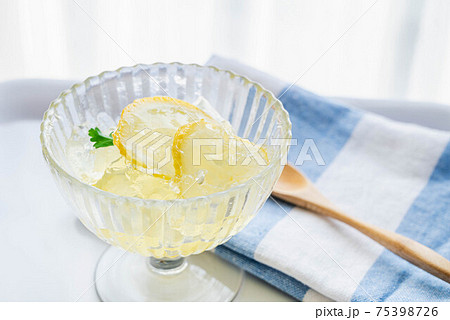 国産レモンのゼリー 75398726