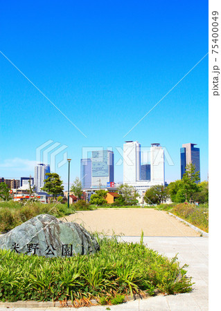 名古屋市、名古屋駅前超高層ビル郡の風景　 75400049
