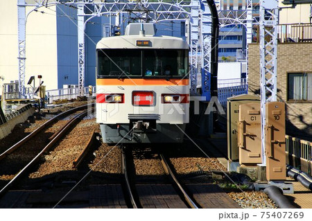 春日部と下町・浅草を結ぶ…特急きりふり・350系 春日部と下町・浅草を結ぶ…特急きりふり・350系 75407269