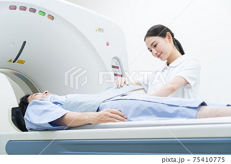 病院　人間ドック　MRI　CT検査　医療 75410775