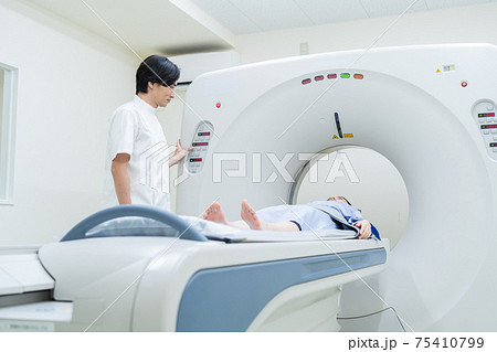 病院　人間ドック　MRI　CT検査　医療 75410799