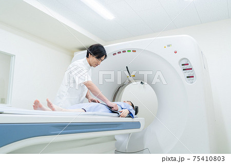 病院　人間ドック　MRI　CT検査　医療 75410803