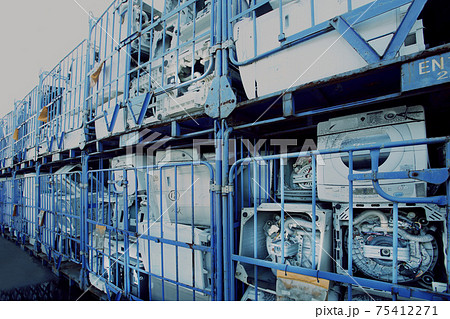 家電リサイクル施設の廃棄物 75412271