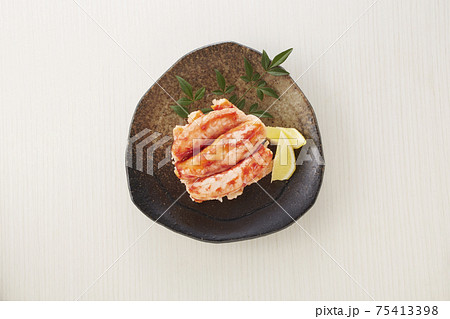 タラバガニ　盛り付け　一品料理 75413398