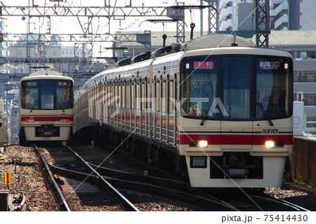 Ko 京王線8000系 特急 10両 中間運転台残存車 の写真素材