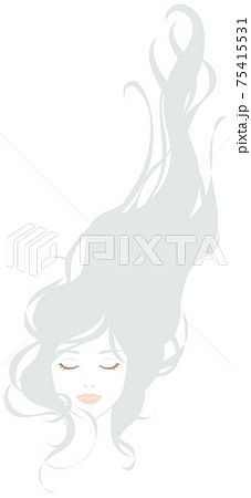 水の中の目を閉じた女性 75415531