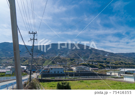 竜門橋付近から見た龍門山(和歌山県紀の川市) 竜門橋付近から見た龍門山(和歌山県紀の川市) 75416355