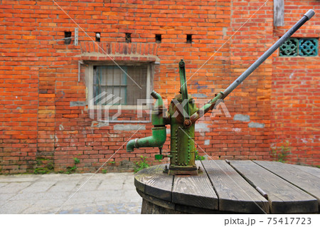 台湾 壁 市街 75417723