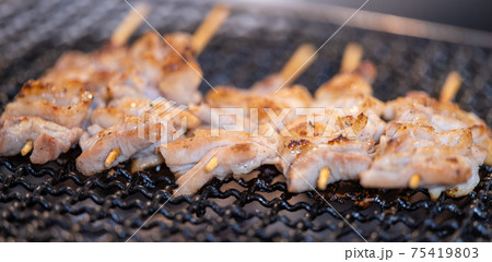 焼きとん串(豚白モツ) 七輪で炭火焼き 焼きとん串(豚白モツ) 七輪で炭火焼き 75419803
