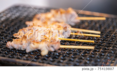 焼きとん串(豚白モツ) 七輪で炭火焼き 焼きとん串(豚白モツ) 七輪で炭火焼き 75419807