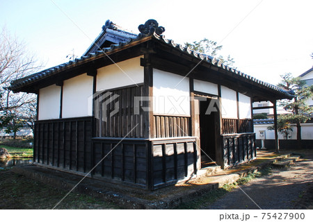 田中城下屋敷にある「仲間部屋・厩」(静岡県藤枝市) 田中城下屋敷にある「仲間部屋・厩」(静岡県藤枝市) 75427900