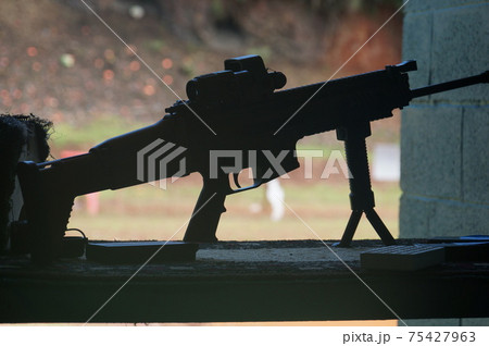 グアム実弾射撃場より FN SCAR-L アサルトライフル グアム実弾射撃場より FN SCAR-L アサルトライフル 75427963