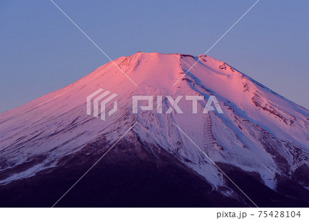厳冬の紅富士頂上 厳冬の紅富士頂上 75428104