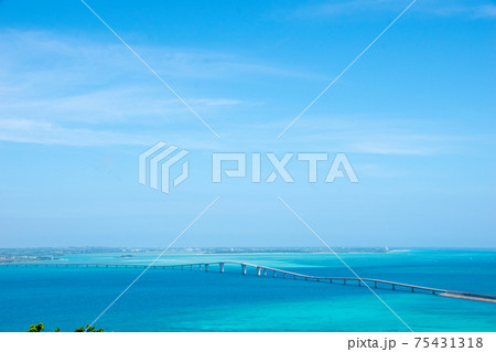 宮古島のコバルトブルーな風景 宮古島のコバルトブルーな風景 75431318