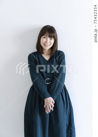 物静かな女性 物静かな女性 75432354