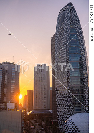 《東京都》新宿副都心・都市夕景 《東京都》新宿副都心・都市夕景 75433941
