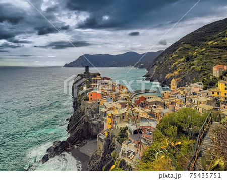 イタリア チンクエ・テッレ ヴェルナッツァ / Vernazza, Cinque Terre 75435751