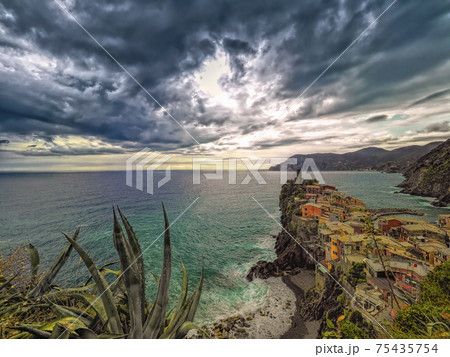 イタリア チンクエ・テッレ ヴェルナッツァ / Vernazza, Cinque Terre 75435754