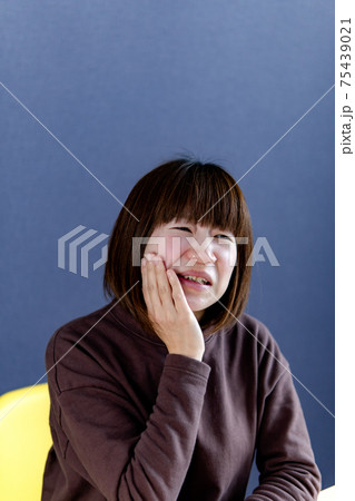 女性 悩み 30代の写真素材