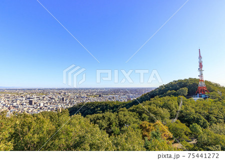 金華山から見た岐阜市内　金華山ドライブウェイ展望台　岐阜県岐阜市	 75441272