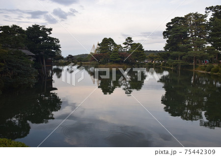 兼六園　石川県 金沢市  75442309