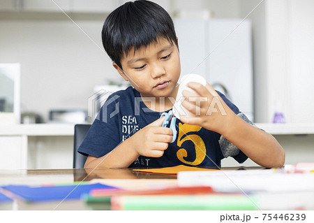 小学生　工作 75446239