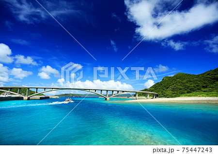 沖縄 慶良間諸島 阿嘉島 ケラマブルーの美しい海 沖縄 慶良間諸島 阿嘉島 ケラマブルーの美しい海 75447243