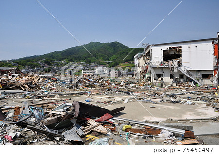 東日本大震災から約3か月後の大船渡 東日本大震災から約3か月後の大船渡 75450497