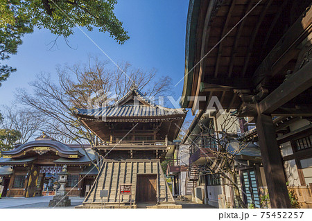 大国魂神社　鼓楼　拝殿　神社仏閣　大國魂神社　歴史建造物  75452257
