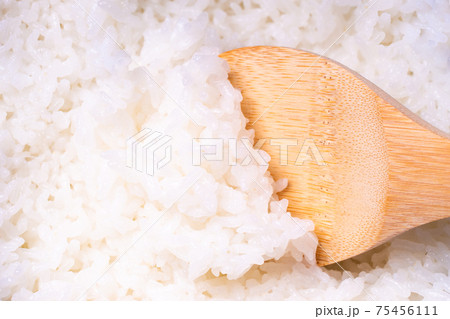 炊きたてのごはん 炊きたてのごはん 75456111