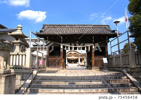 空襲で焼け残った岡山神社の随神門 岡山県岡山市北区 空襲で焼け残った岡山神社の随神門 岡山県岡山市北区 75456458