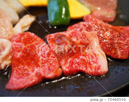 黒毛和牛上ロース焼肉 75460550