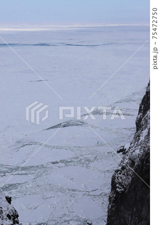北海道 斜里 オホーツク海(ウトロ)の流氷 北海道 斜里 オホーツク海(ウトロ)の流氷 75472750