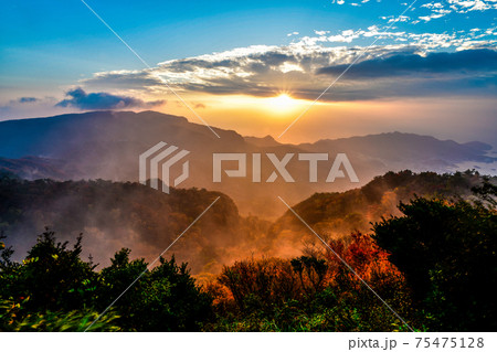 寒霞渓の紅葉 寒霞渓の紅葉 75475128